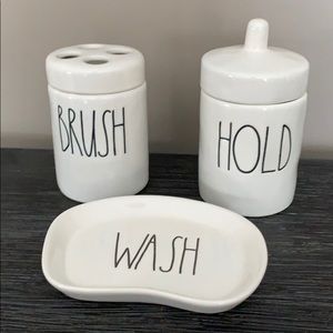 Rae Dunn Bathroom set